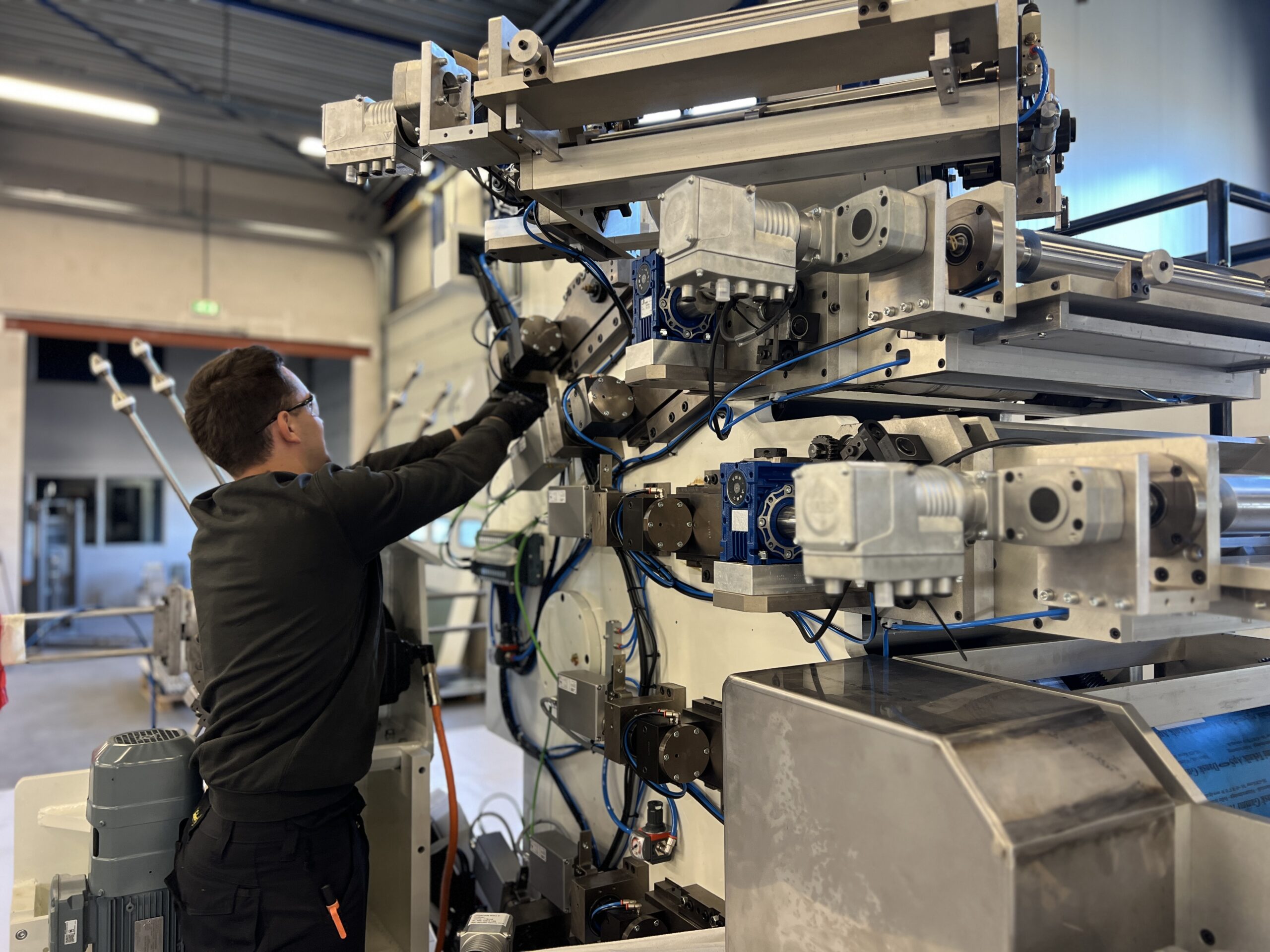 Dupatech | plastic processing & printing machinery. Service & maintenance.